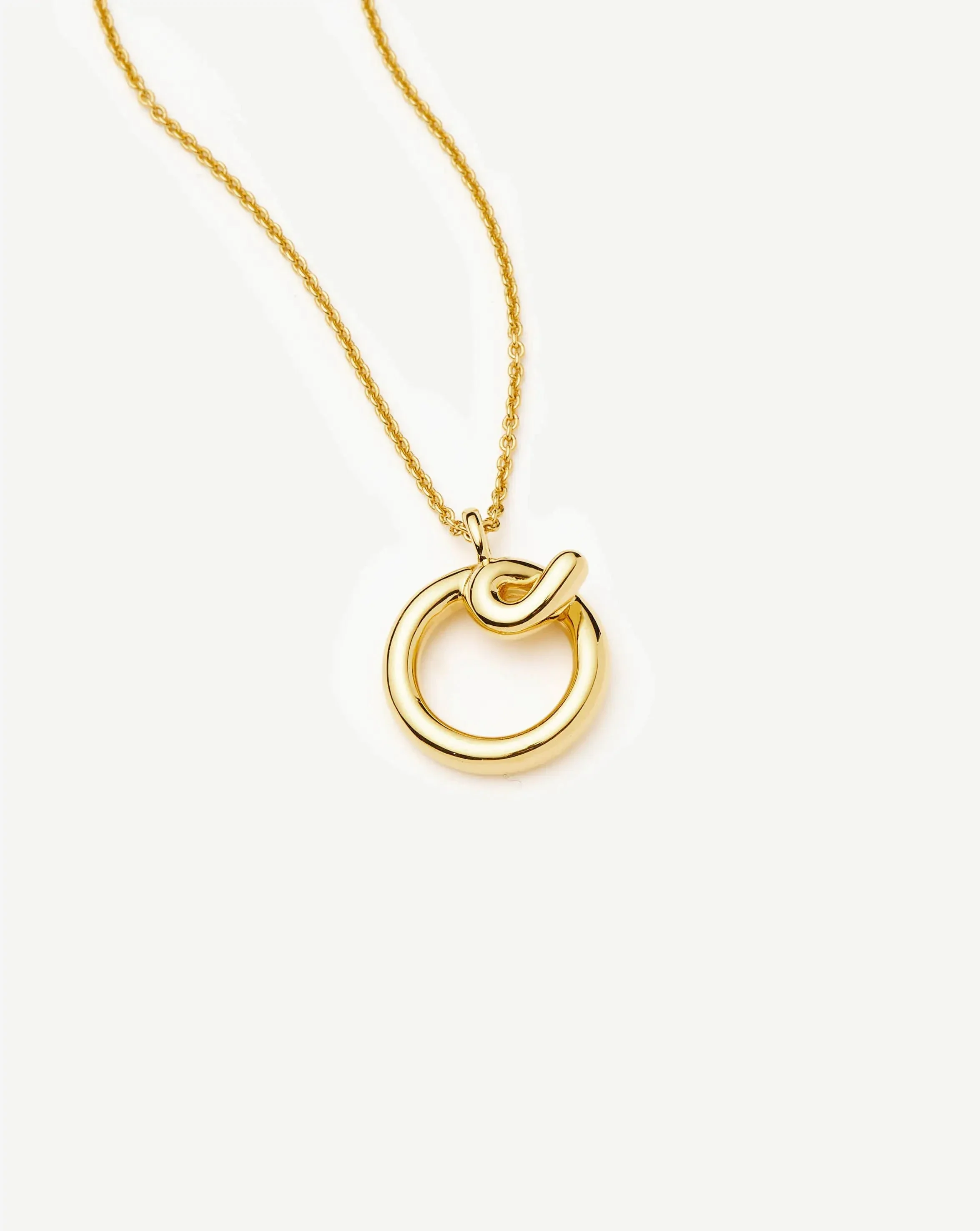 Curly Molten Initial Pendant Necklace - O | 18ct Gold Vermeil - Image 2