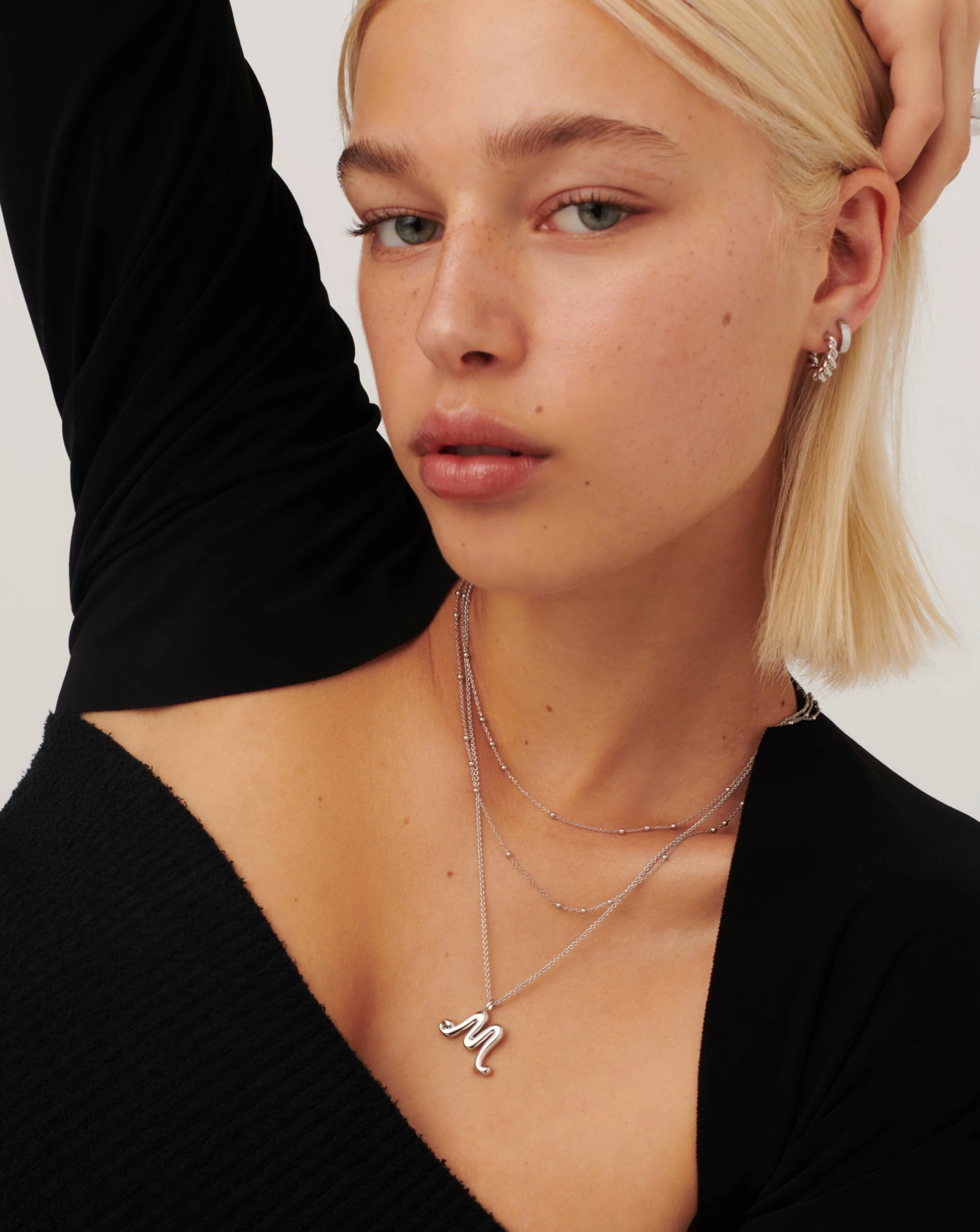 Curly Molten Initial Pendant Necklace - M | Sterling Silver - Image 3