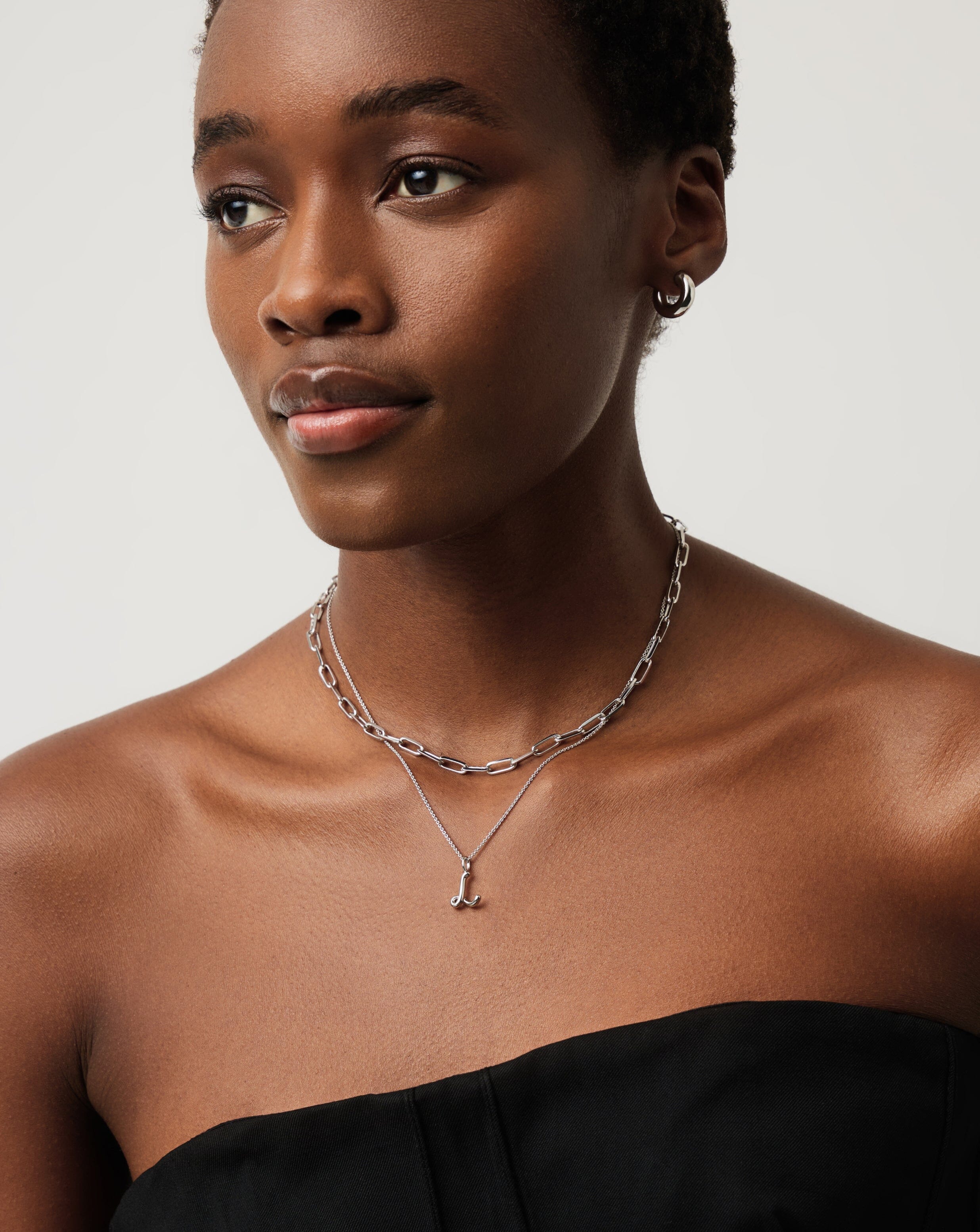 Curly Molten Mini Initial Necklace - L | Sterling Silver - Image 2
