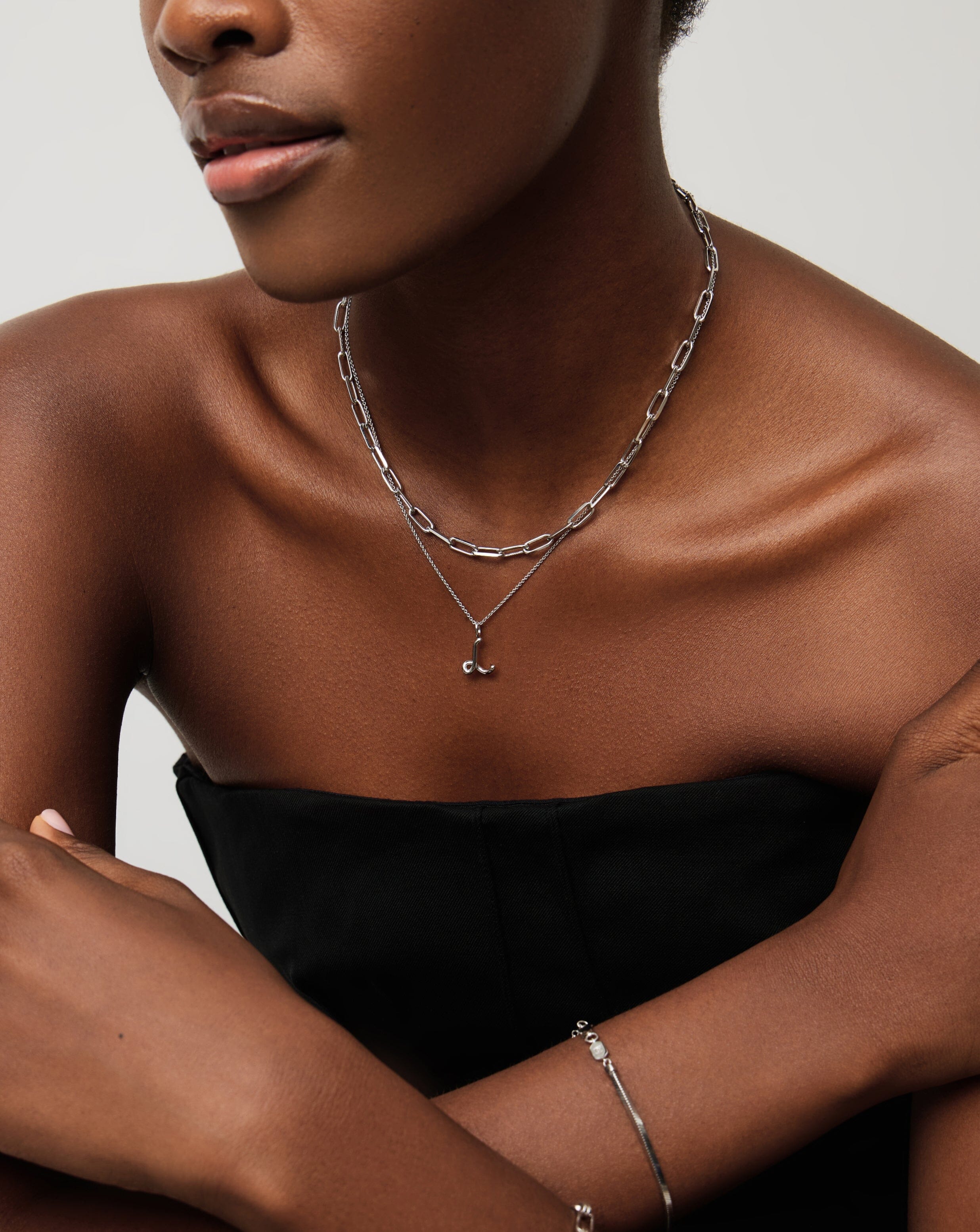 Curly Molten Mini Initial Necklace - L | Sterling Silver - Image 3