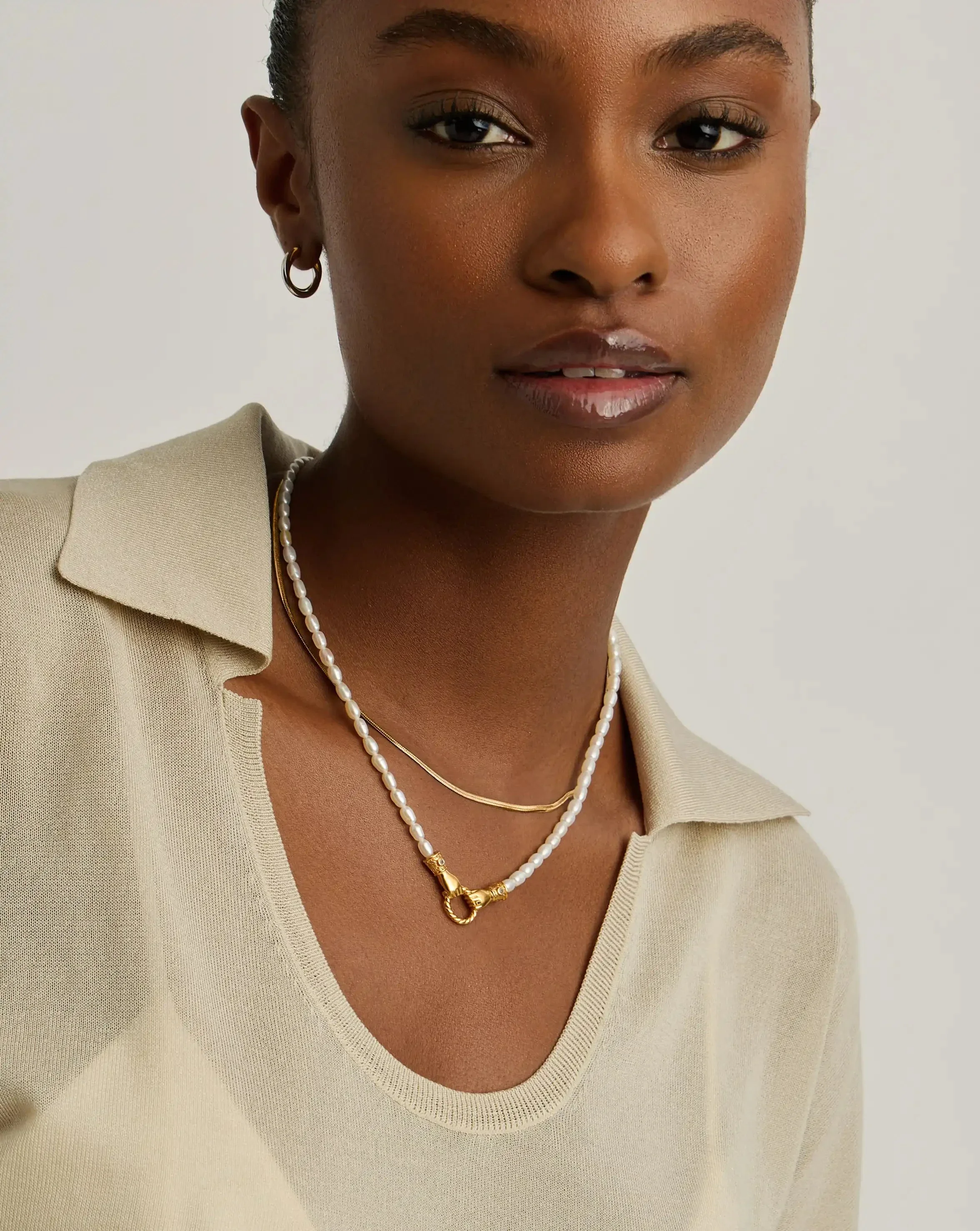 Harris Reed In Good Hands & Snake Chain Necklace Set | 18ct Gold Plated/Pearl & Black Onyx - Image 5