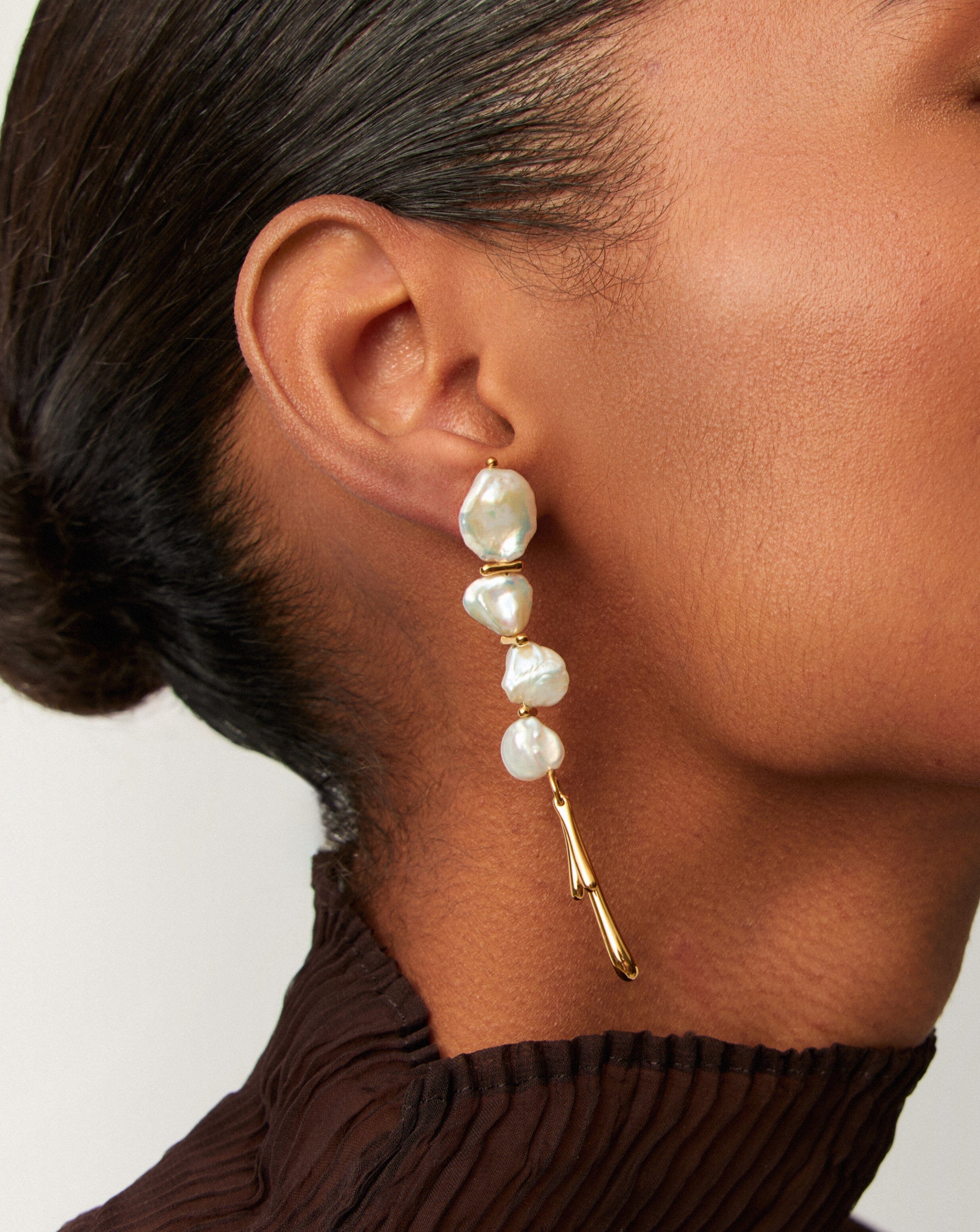 Keshi Pearl Sculptural Drop Earrings | 18ct Gold Plated/Pearl - Image 2