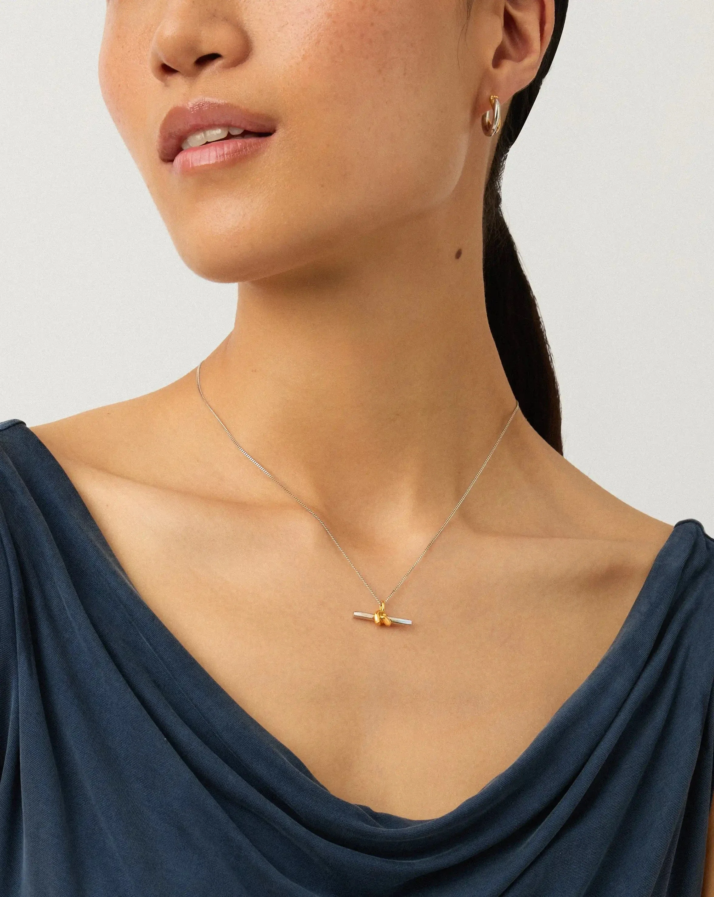 Lucy Williams Knot T-Bar Necklace & Entwine Earrings Set | Mixed Metal - Image 3