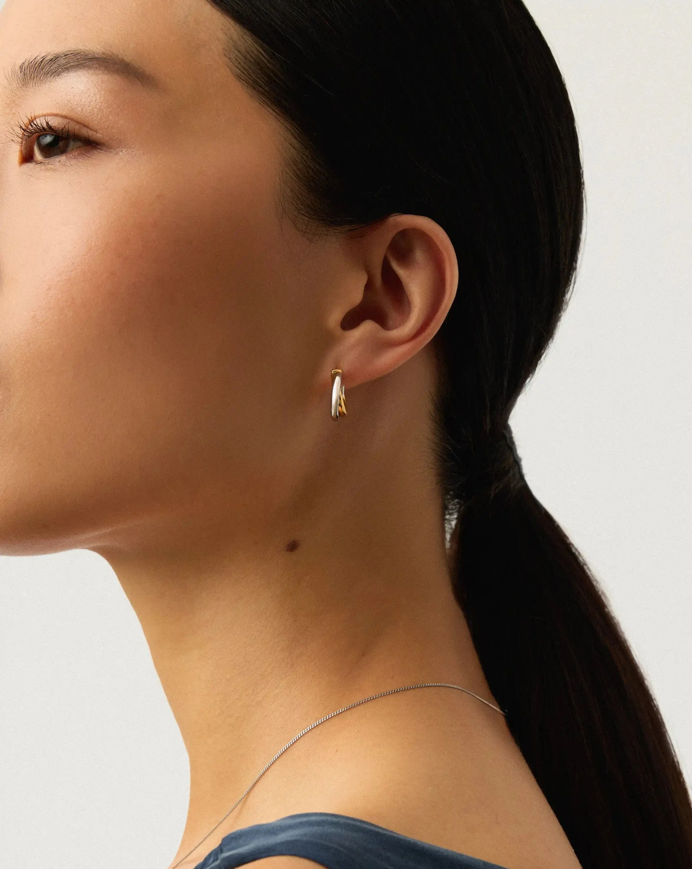 Lucy Williams Knot T-Bar Necklace & Entwine Earrings Set | Mixed Metal - Image 6
