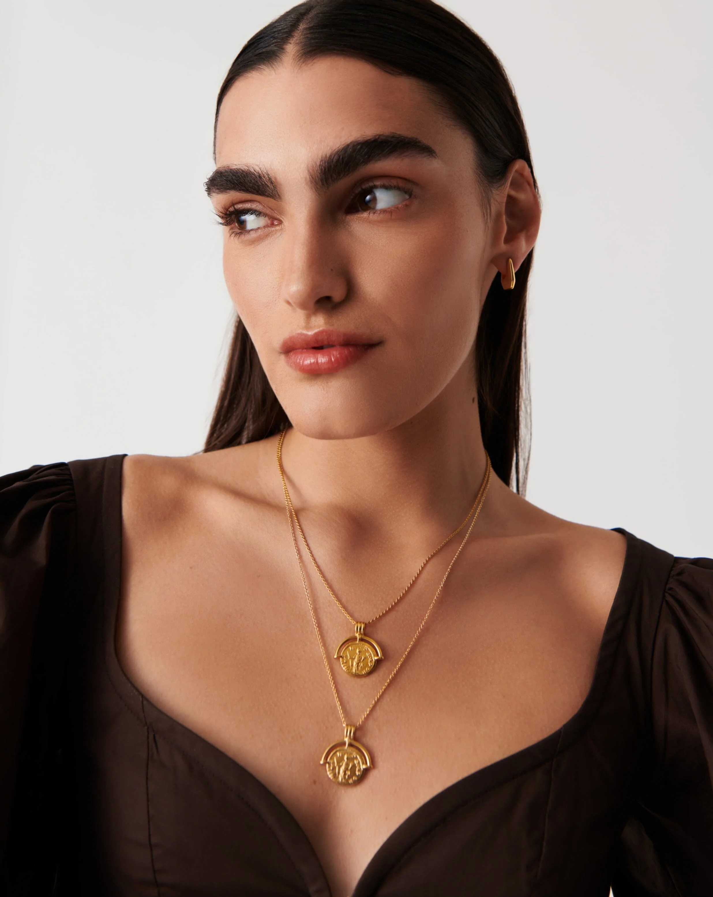 Lucy Williams Long Engravable Roman Arc Coin Necklace - Image 3