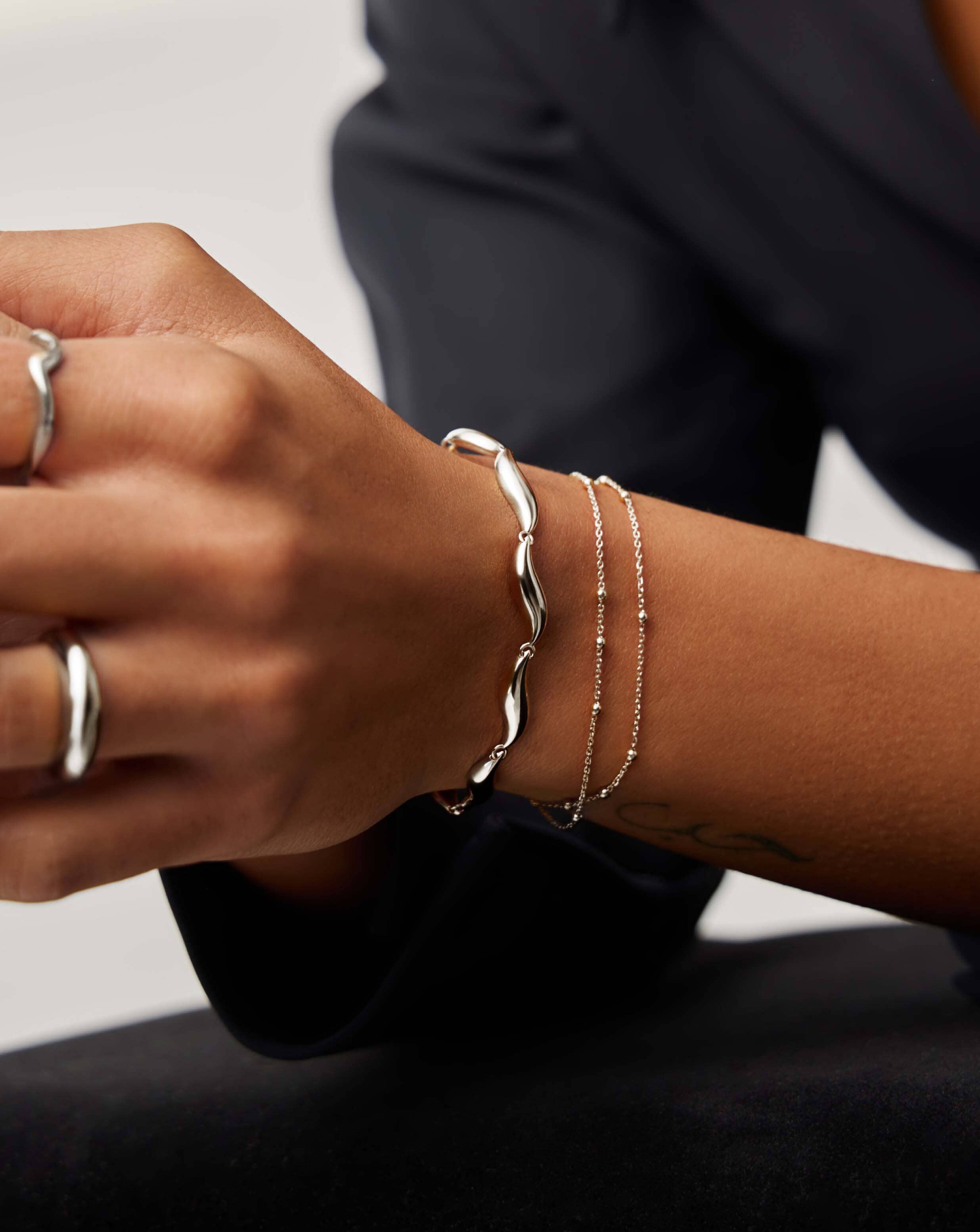 Savi Signature Link Chain Bracelet | Silver Plated - Image 2