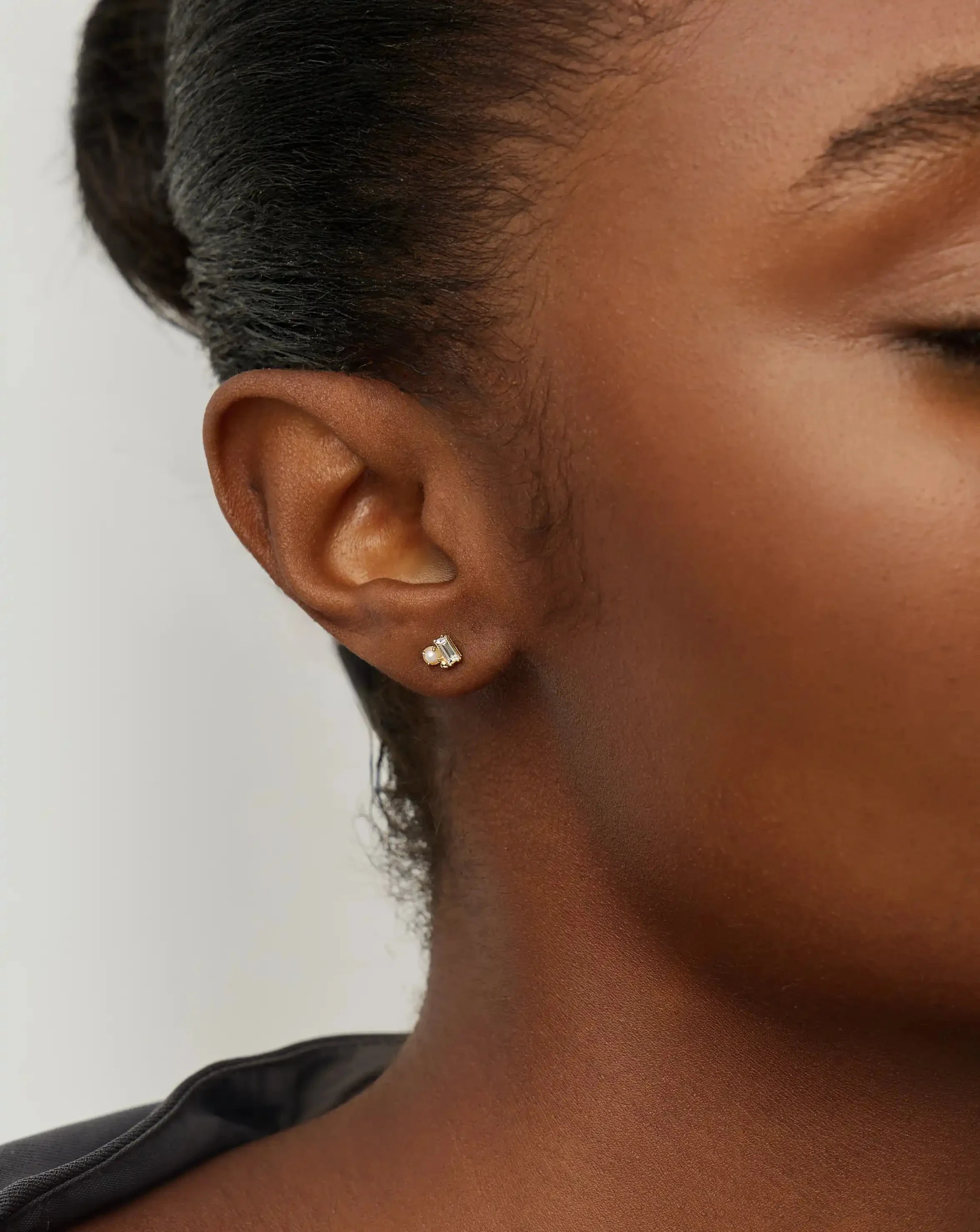 Solid Gold Diamond Pearl Stud Earrings | 14ct Solid Gold/Pearl - Image 6
